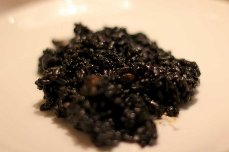 Arroz negro con sepia de costa